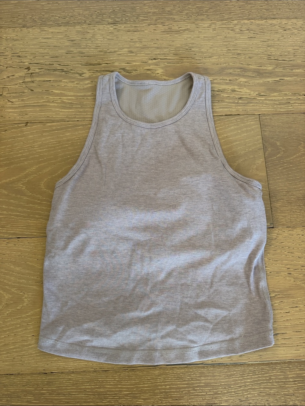 Vuori Women’s Ribbed Tank Top in Light Mauve Built in Bra